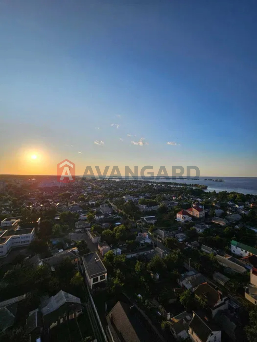 1 ����. ��������, 51/-/21 ��. �., 18/18 ���� ���� 7