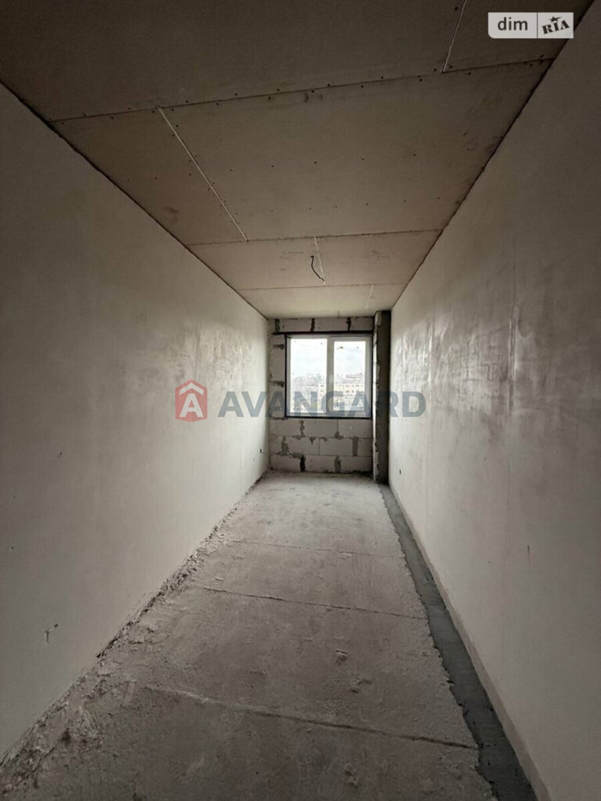 3 ��. ��������, 84/46/11 ��. �., 4/9 ������ ���� 11