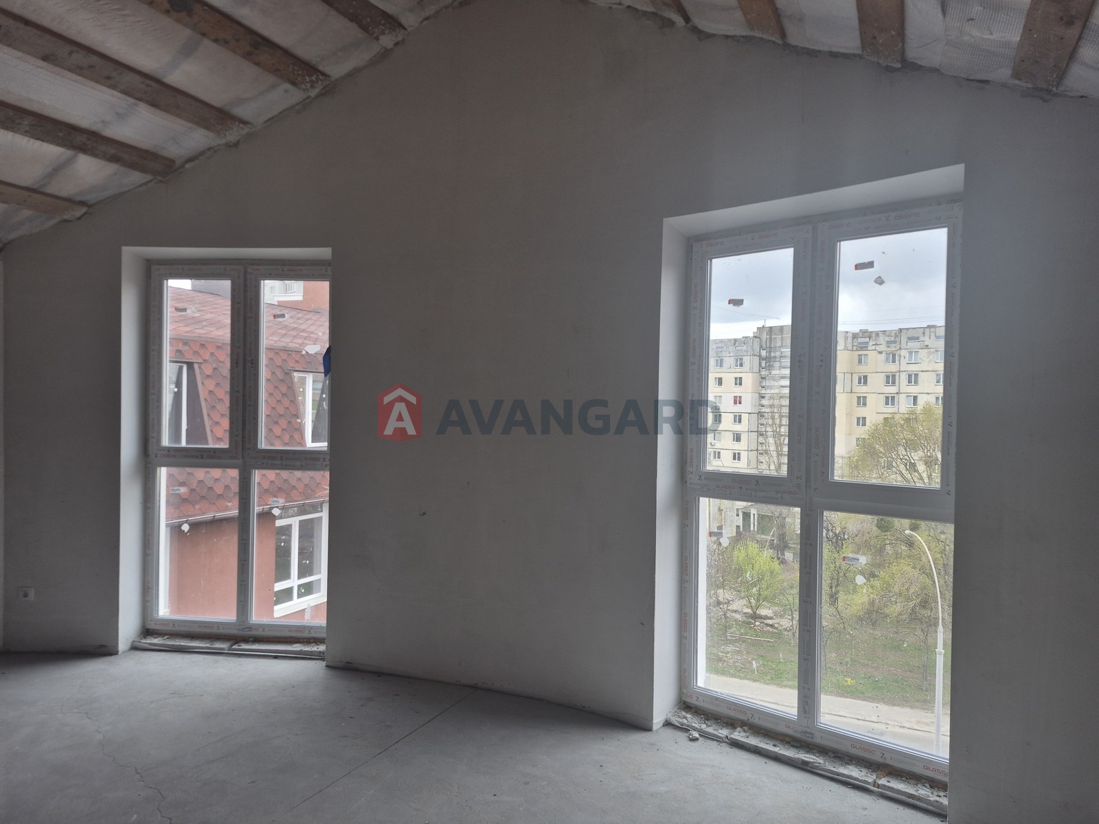 1 ����. ��������, 51.5/29.9/5.1 ��. �., 6/6 ���� ���� 25