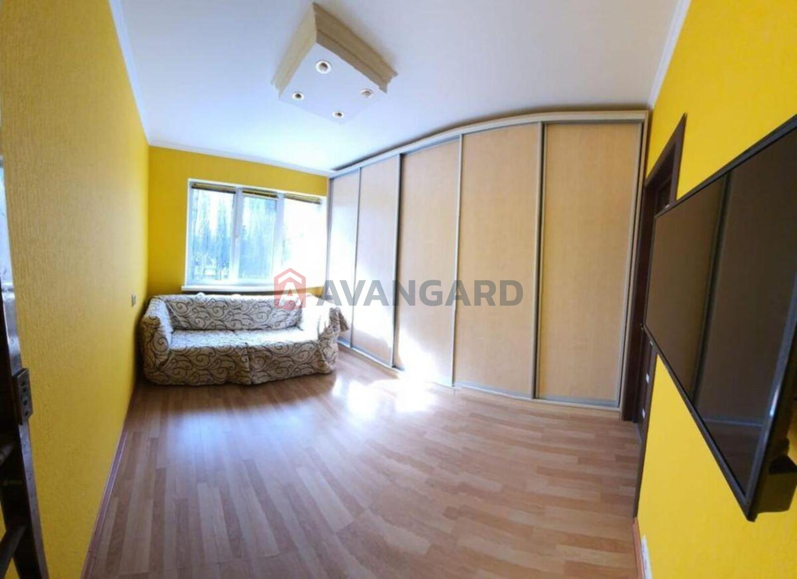 3 ��. ��������, 80/-/8 ��. �., 5/16 ������ ���� 11