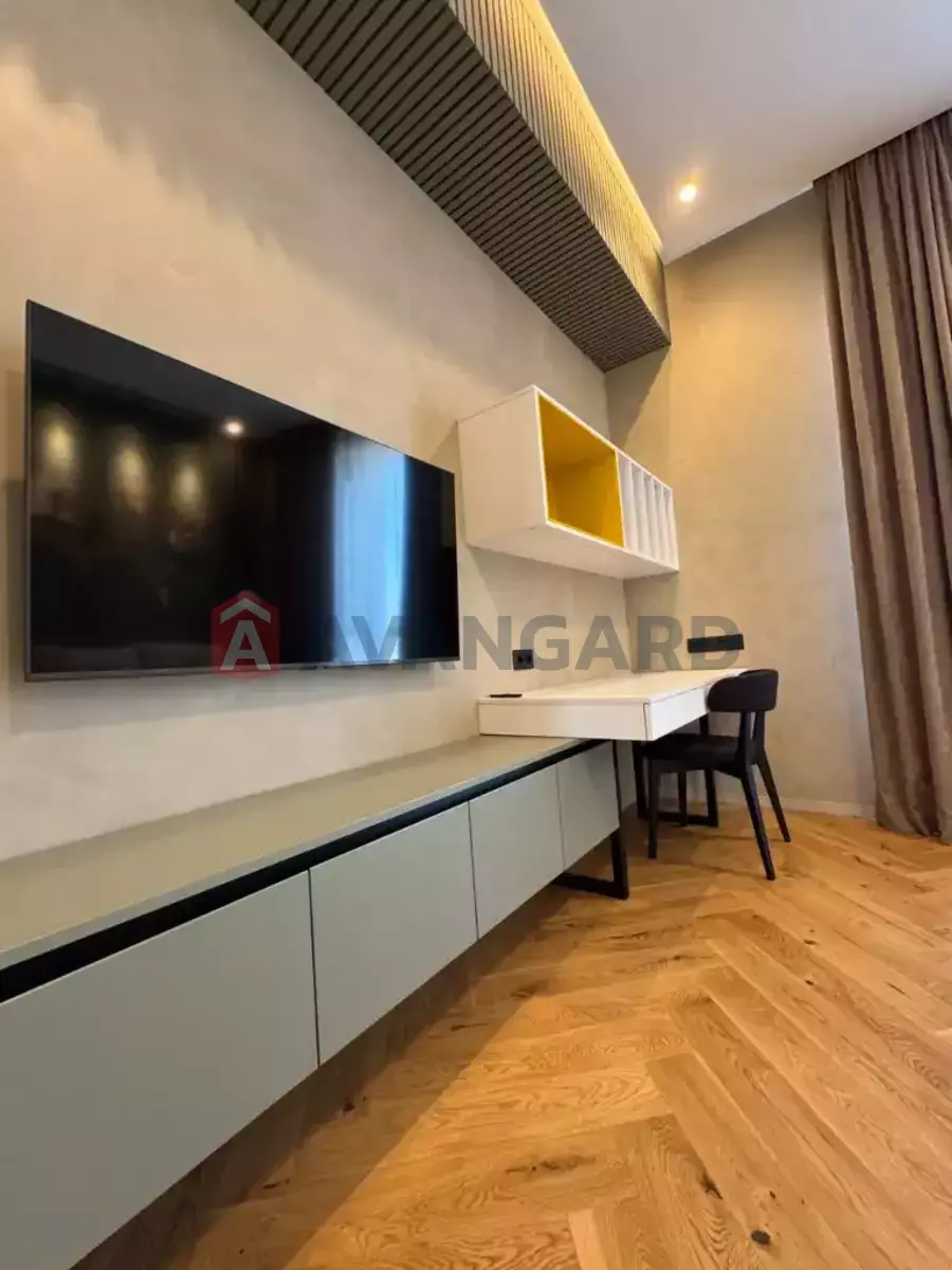 3 ��. ��������, 150/-/- ��. �., 16/16 ������ ���� 2