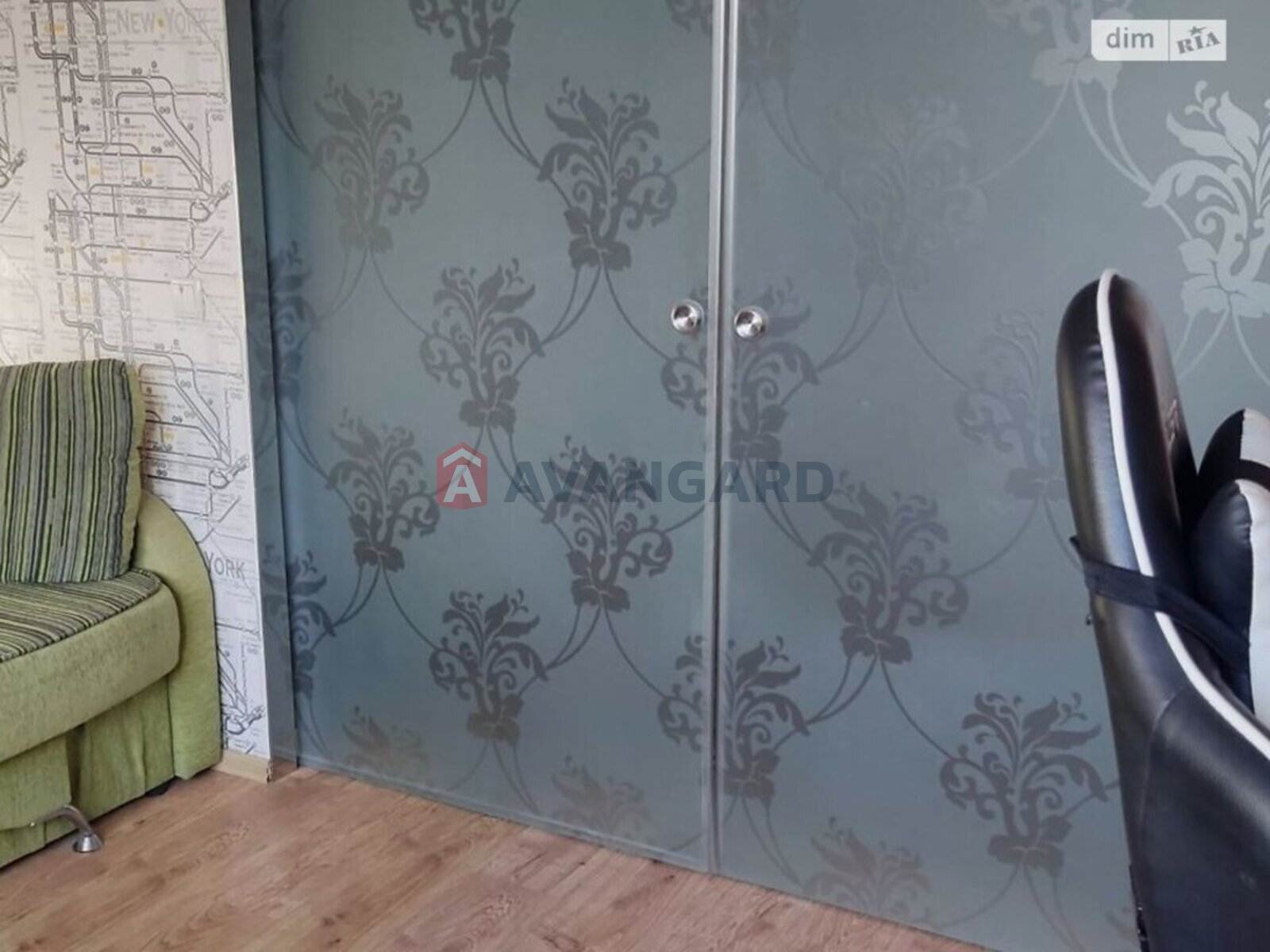 2 ����. ��������, 65/37/11 ��. �., 5/10 ���� ���� 12