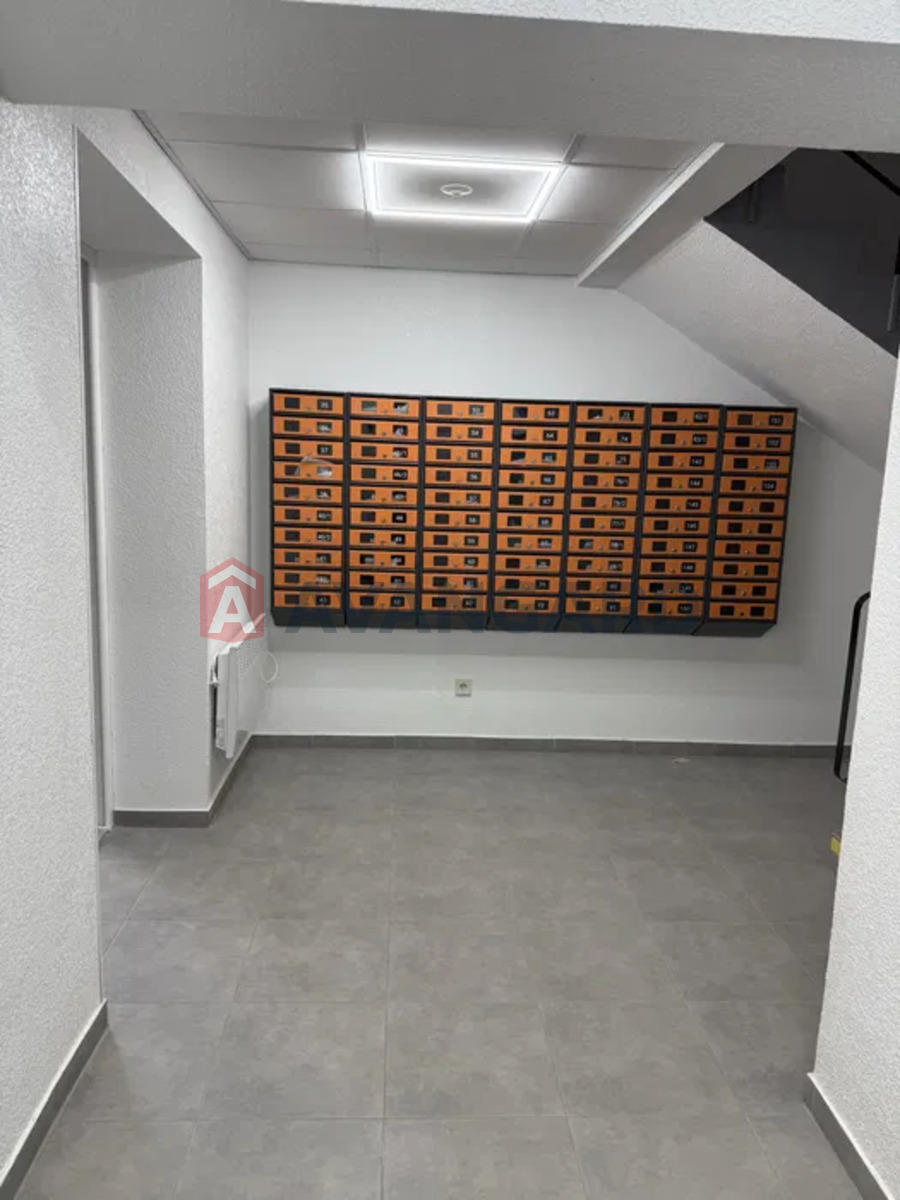 4 ��. ��������, 98/78/20 ��. �., 9/11 ������ ���� 3