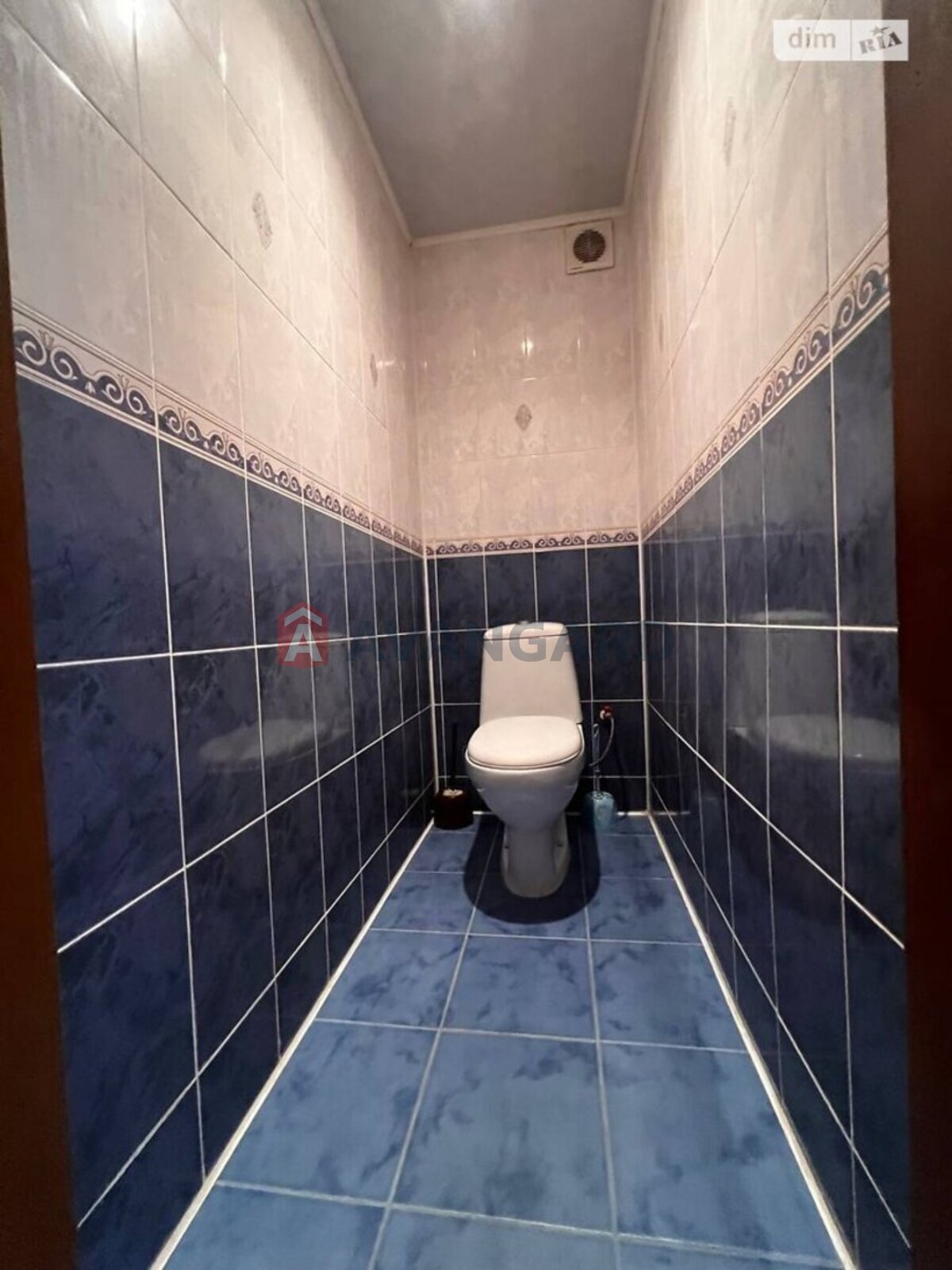 3 ��. ��������, 100/-/- ��. �., 3/4 ������ ���� 11