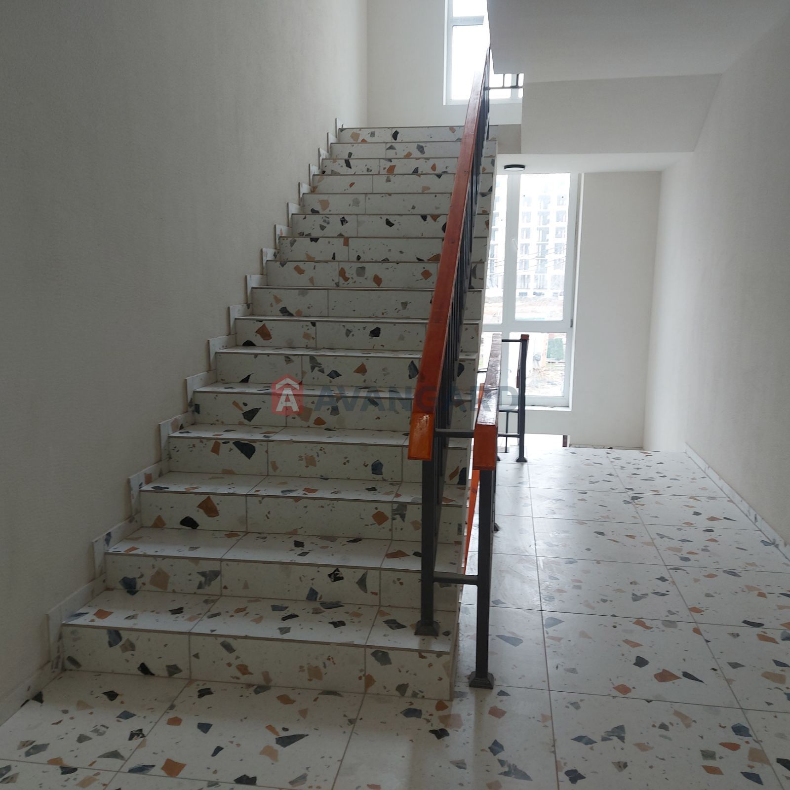 2 ��. ��������, 73,4/-/20.2 ��. �., 4/4 ������ ���� 2