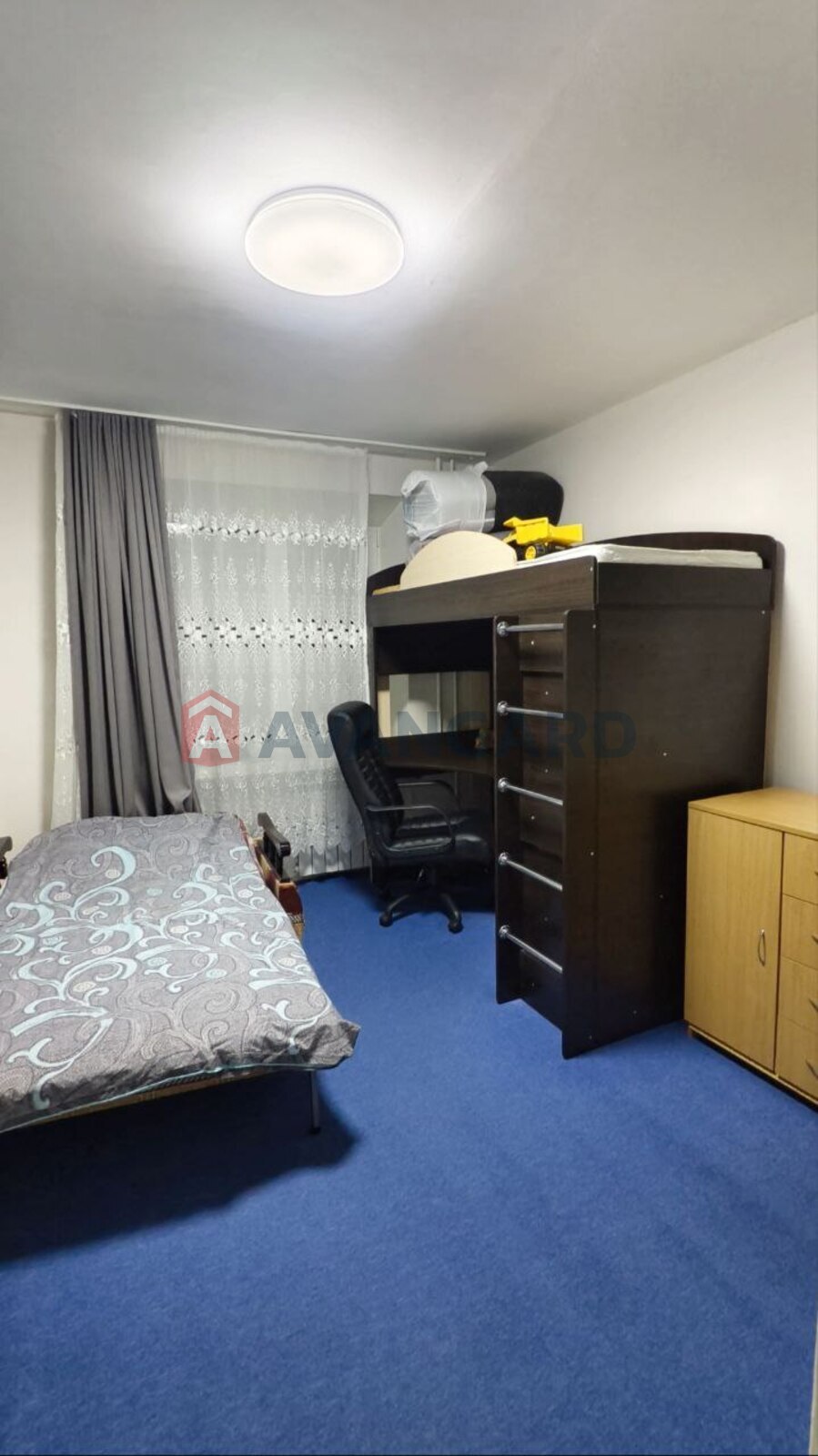 4 . , 74/45/8,4 . ., 8/9   11