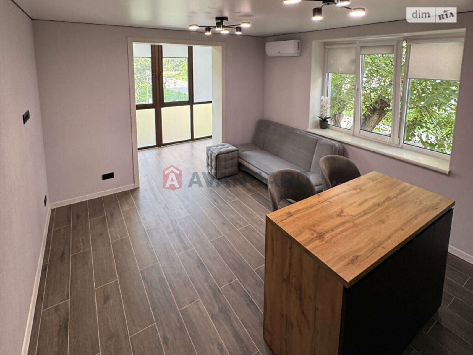 2 ��. ��������, 69/27/25 ��. �., 1/3 ������ ���� 4