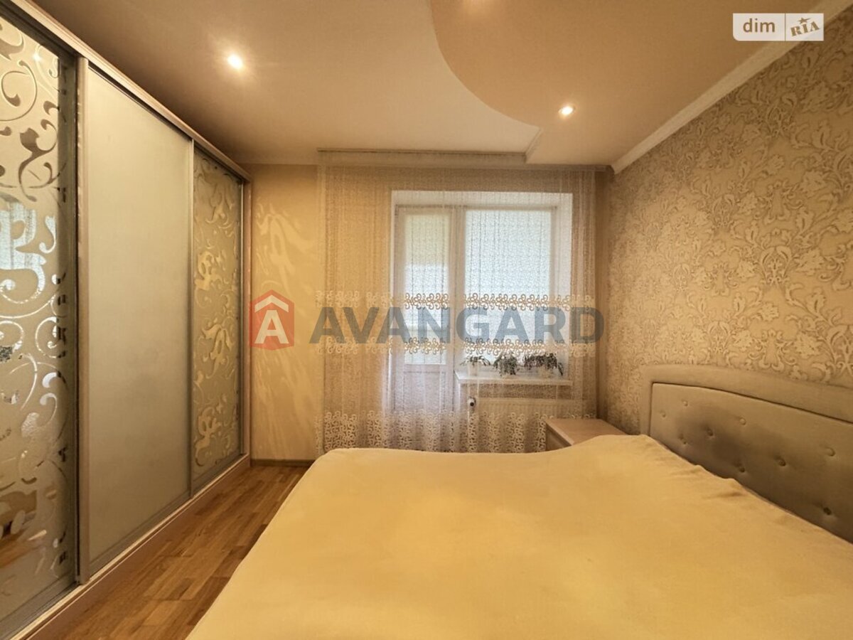 2 кім. квартира, 60/27/9 кв. м., 2/4 поверх фото 3 2 кім. квартира, 60/27/9 кв. м., 2/4 поверх фото 3