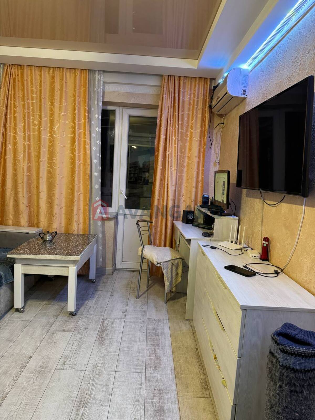 3 ��. ��������, 53.85/6.3/37.7 ��. �., 3/5 ������ ���� 7