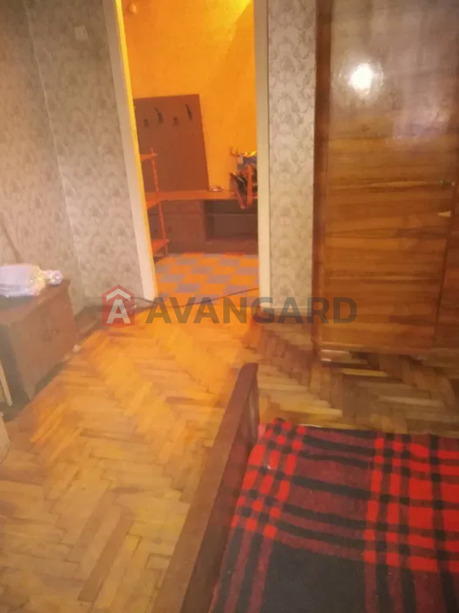 2 ��. ��������, 51/-/8 ��. �., 1/5 ������ ���� 3