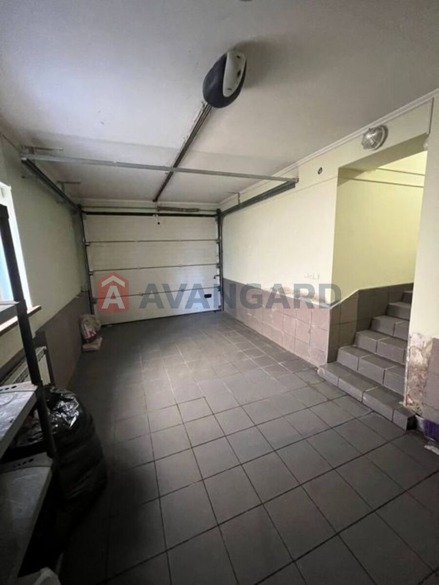 5 ��. ��������, 190/-/- ��. �., 1/2 ������ ���� 13