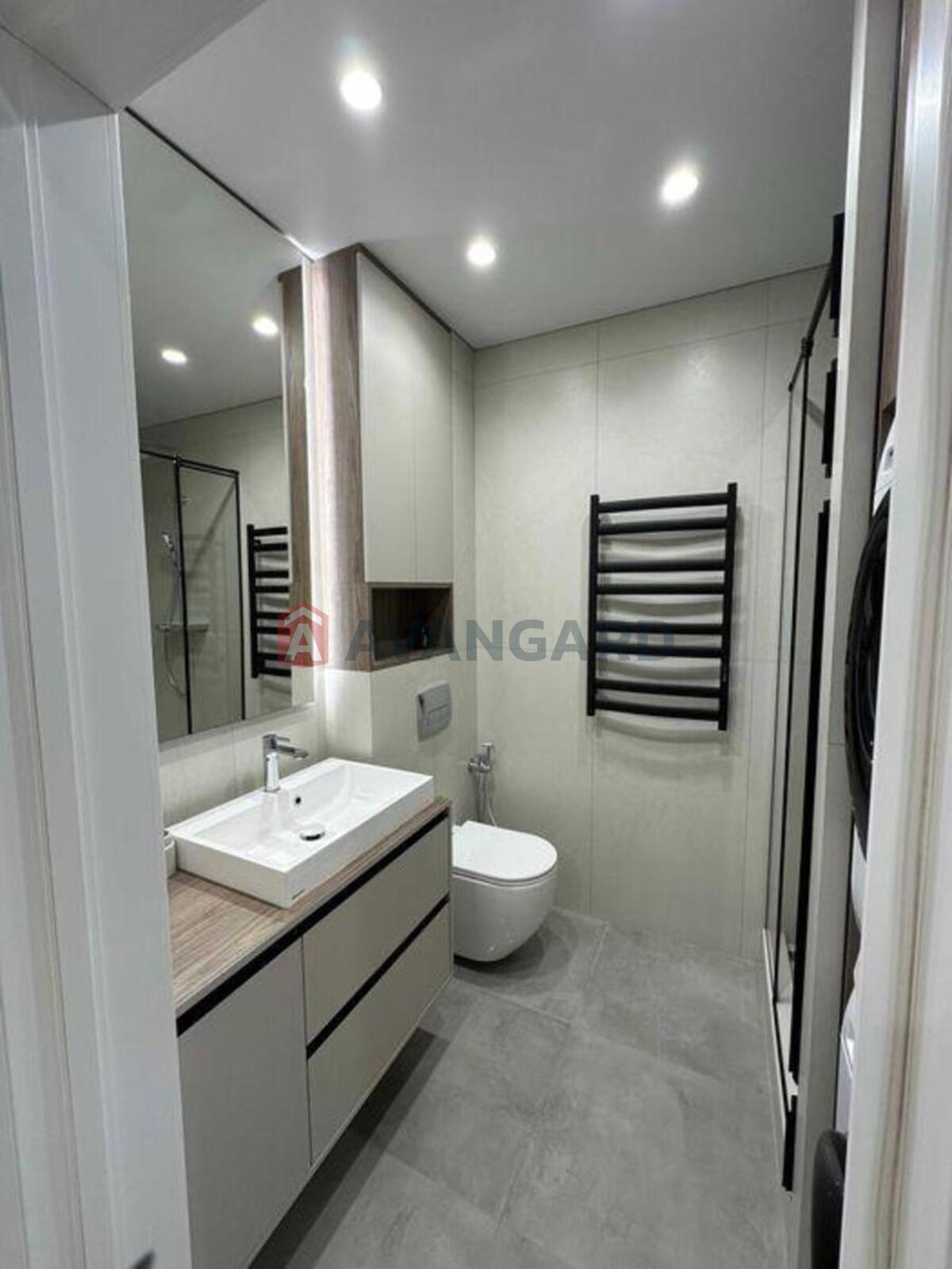 1 ��. ��������, 42/-/18 ��. �., 6/26 ������ ���� 10