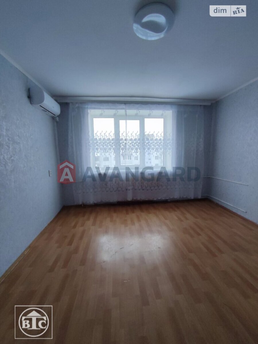 2 ��. ��������, 47/27/7 ��. �., 10/10 ������ ���� 4