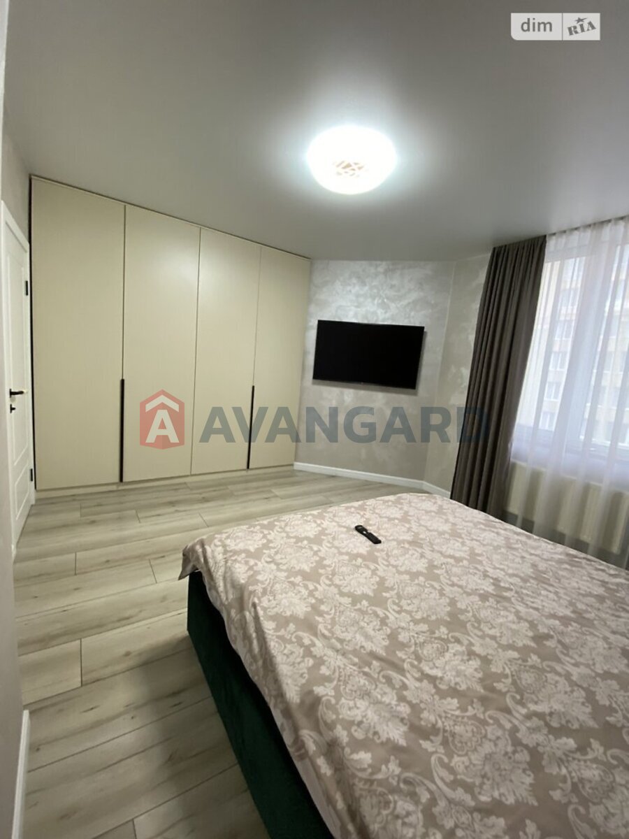 2 ��. ��������, 66/33/18 ��. �., 6/10 ������ ���� 11