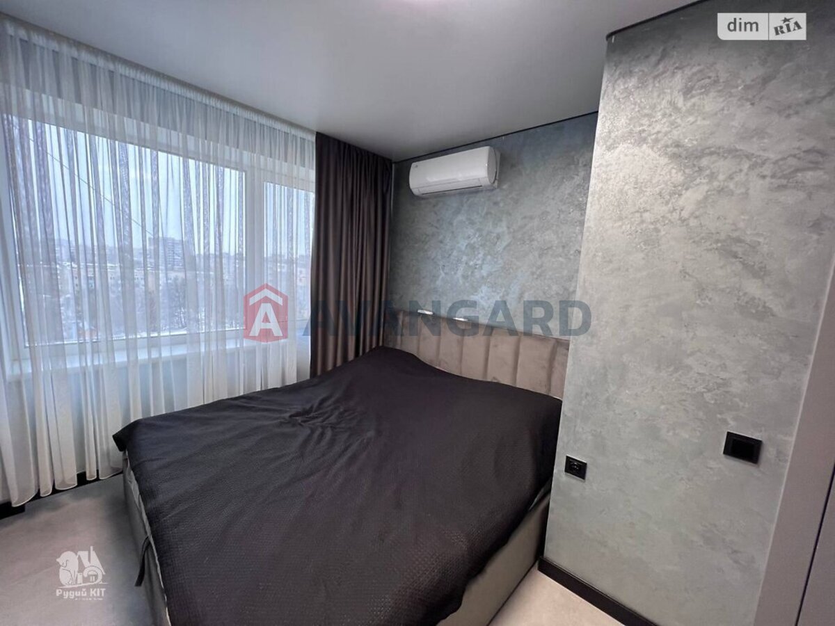 1 ��. ��������, 21/11/4 ��. �., 9/9 ������ ���� 16