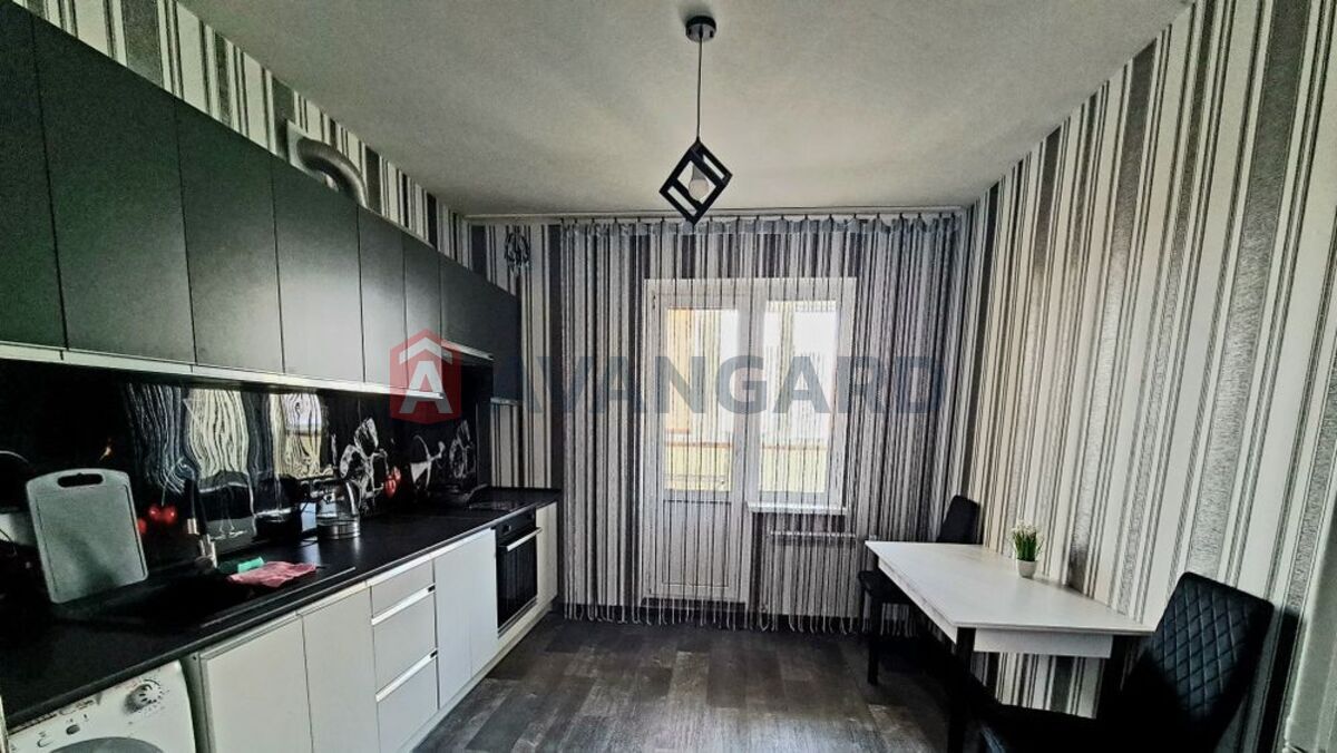 1 ��. ��������, 41/-/11 ��. �., 14/25 ������ ���� 13