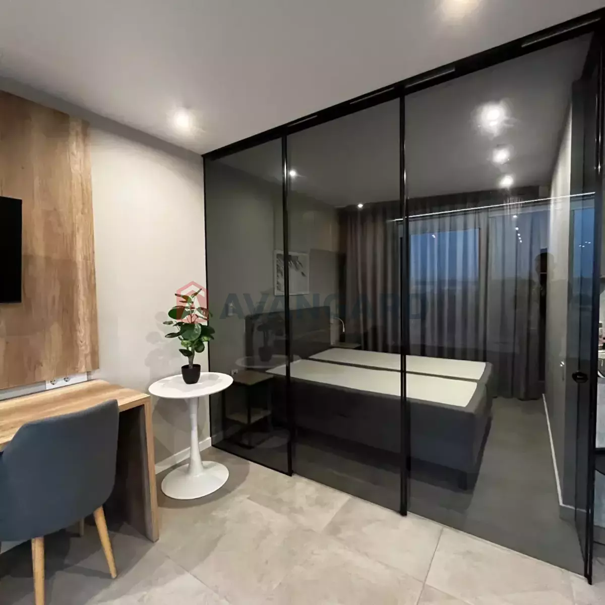 1 . , 43/-/- . ., 4/26   6