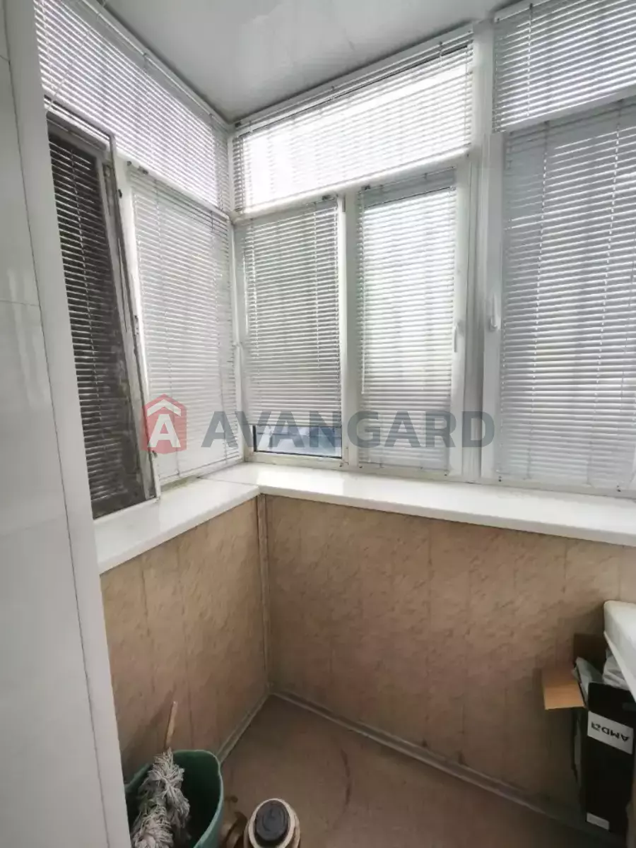 1 ��. ��������, 37/17/7 ��. �., 2/4 ������ ���� 6