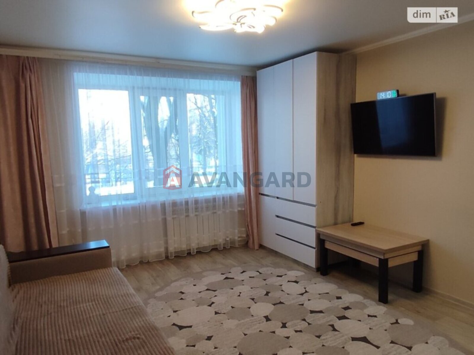 1 ��. ��������, 35/18/7 ��. �., 1/9 ������ ���� 9