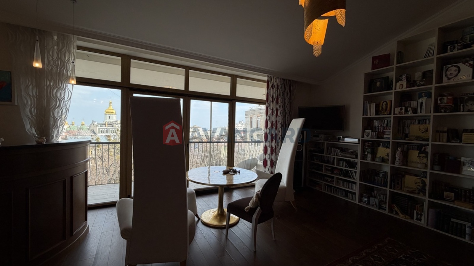 6 ��. ��������, 388/210/24 ��. �., 5/6 ������ ���� 12