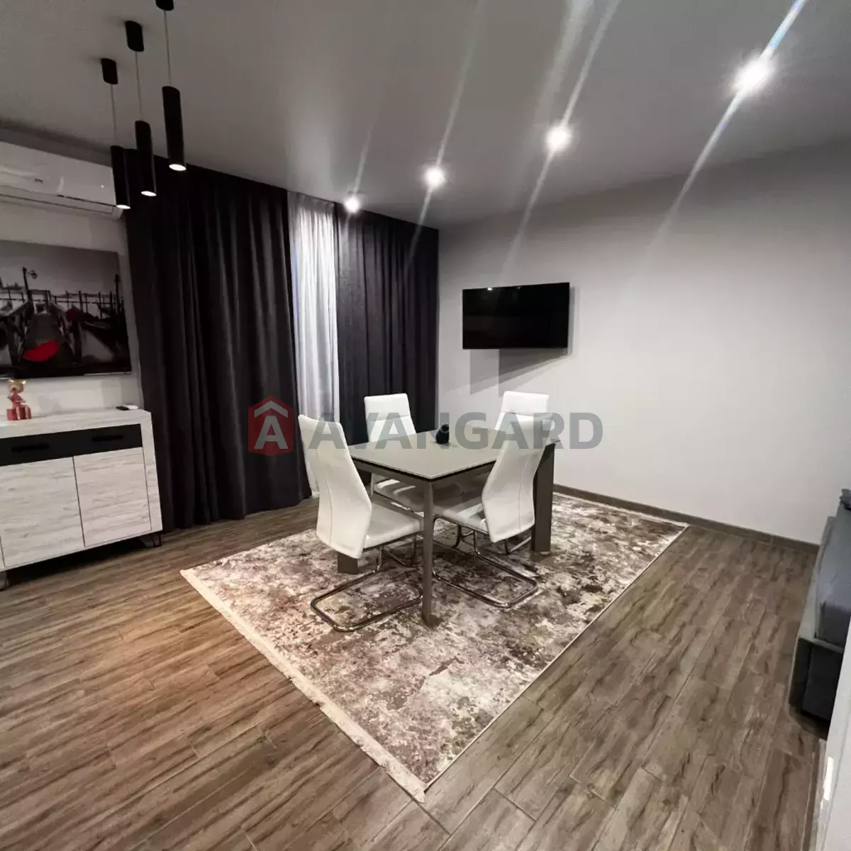 1 . , 43/-/- . ., 7/10   5