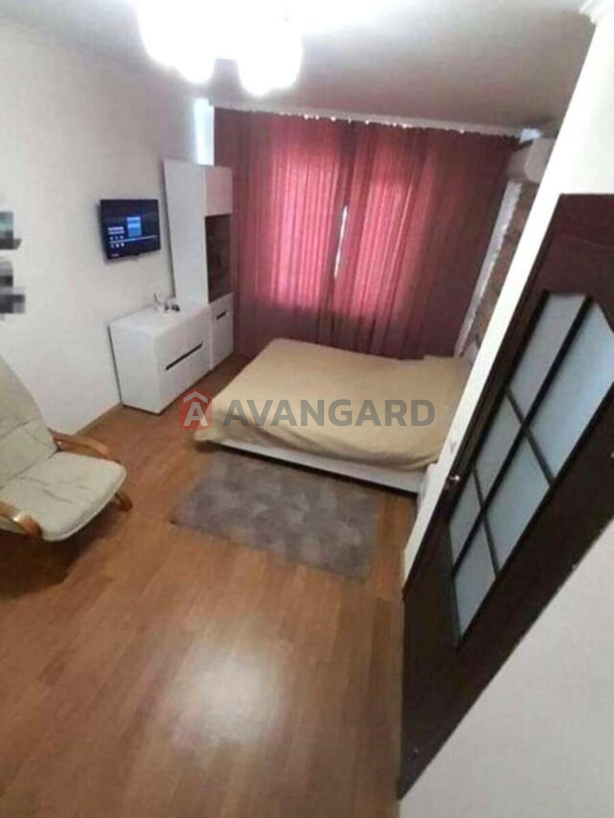 1 ����. ��������, 36/17/9 ��. �., 22/25 ���� ���� 3