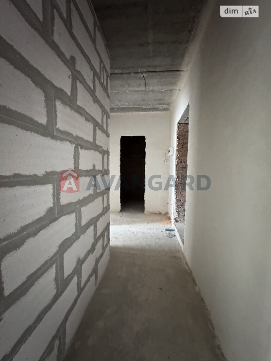 2 ��. ��������, 46/25/10 ��. �., 3/10 ������ ���� 6