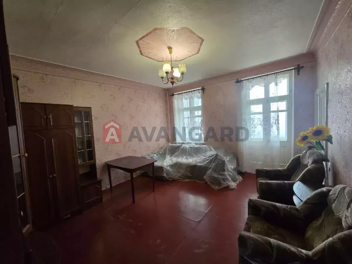 3 ��. ��������, 72/-/- ��. �., 4/5 ������ ���� 7