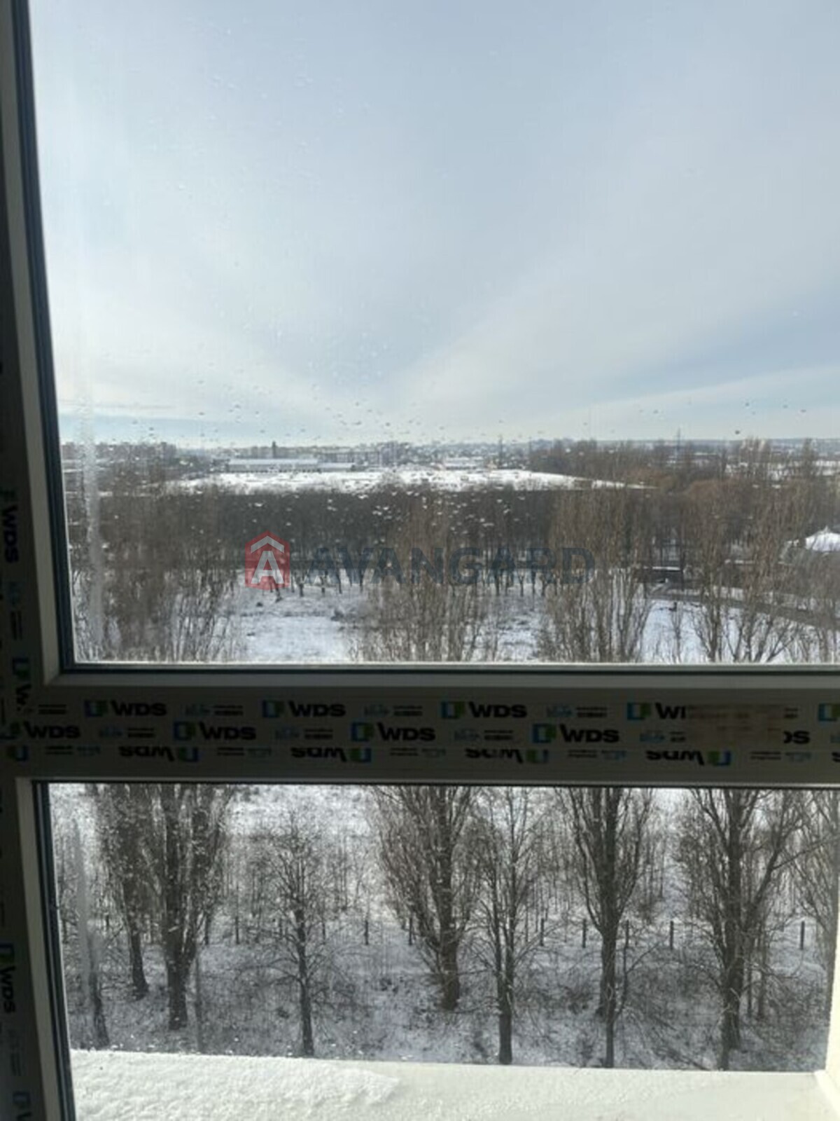 1 ��. ��������, 42/-/18 ��. �., 10/10 ������ ���� 8