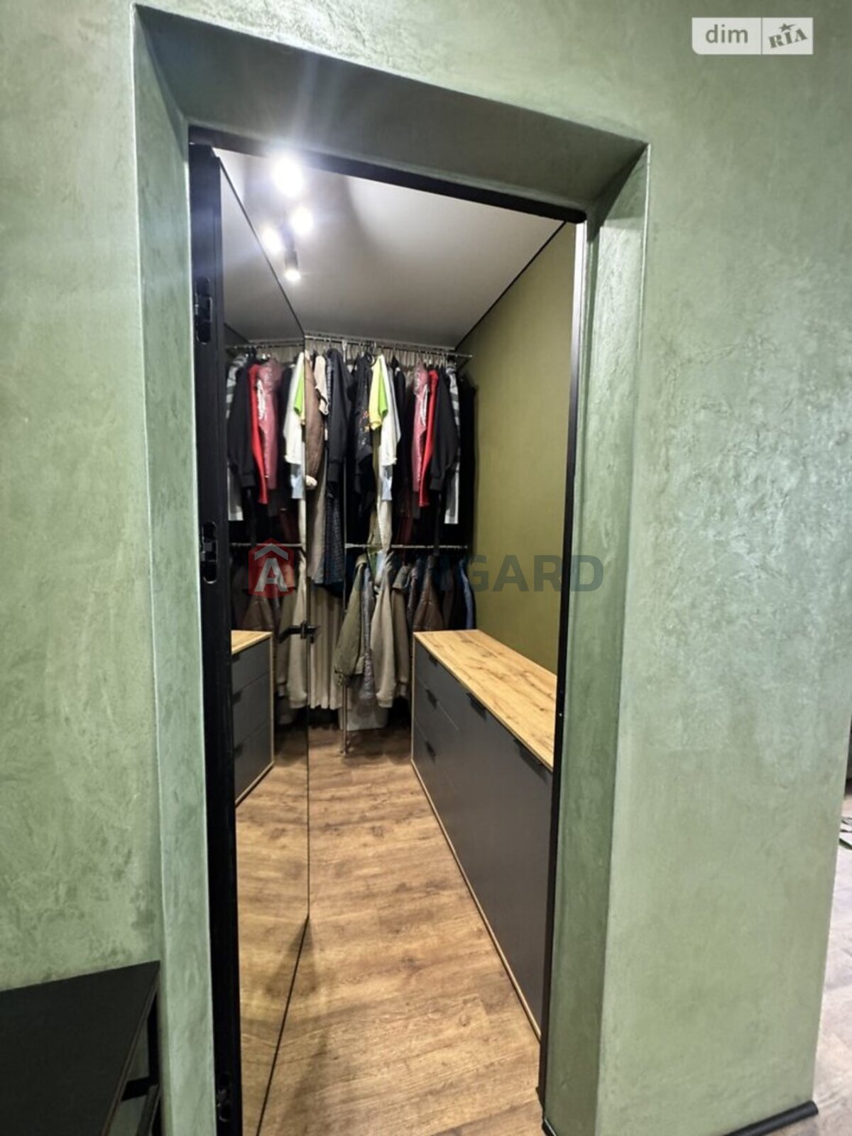 1 ��. ��������, 48/16/16 ��. �., 2/10 ������ ���� 7