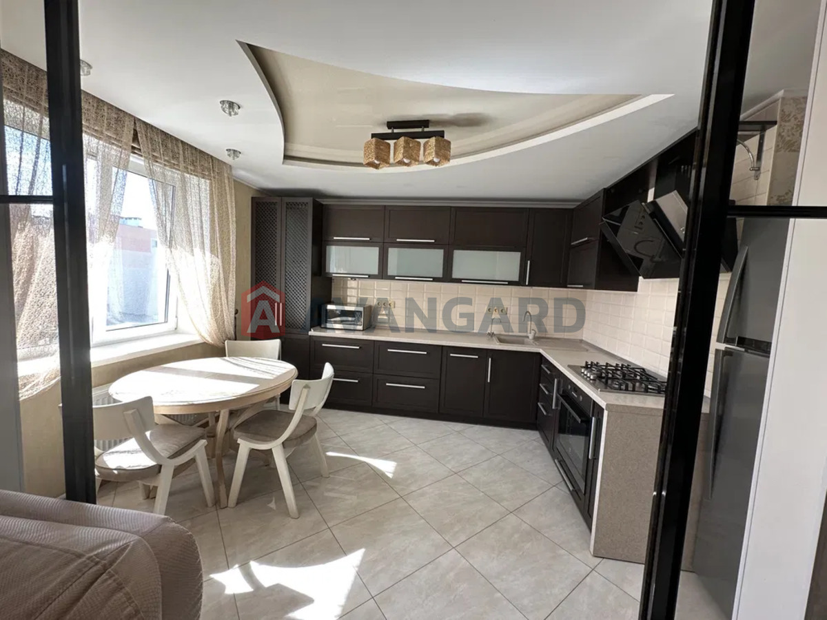 3 . , 96,6/53,8/11,7 . ., 4/5   1