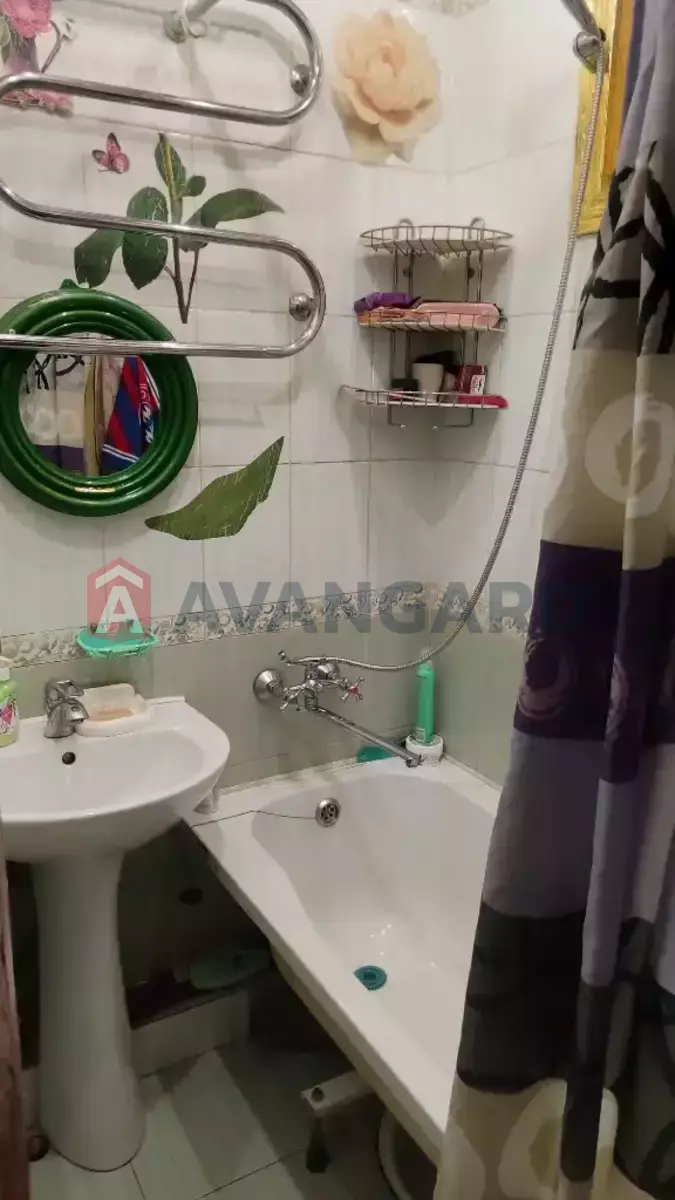 3 ��. ��������, 58/43/6 ��. �., 5/5 ������ ���� 19