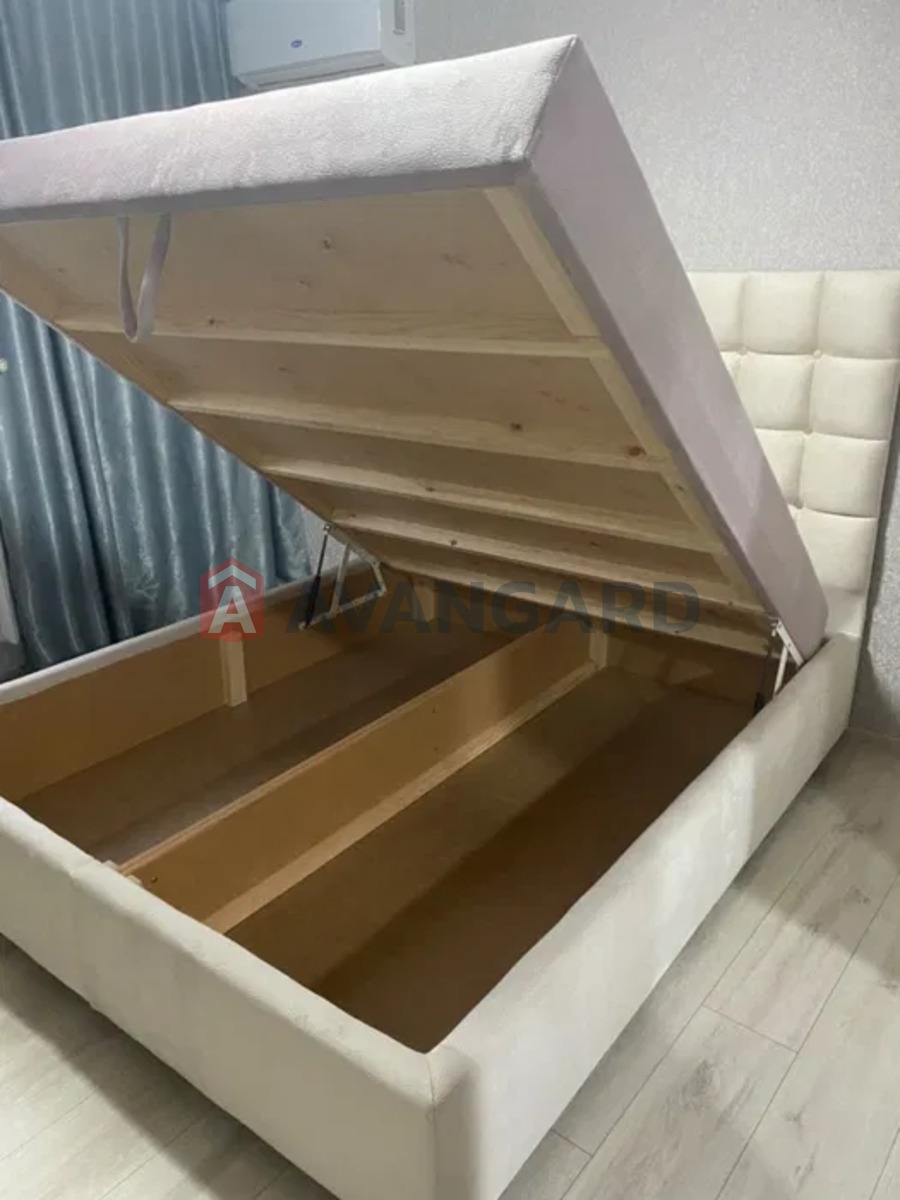 3 ��. ��������, 54/-/18 ��. �., 5/5 ������ ���� 13