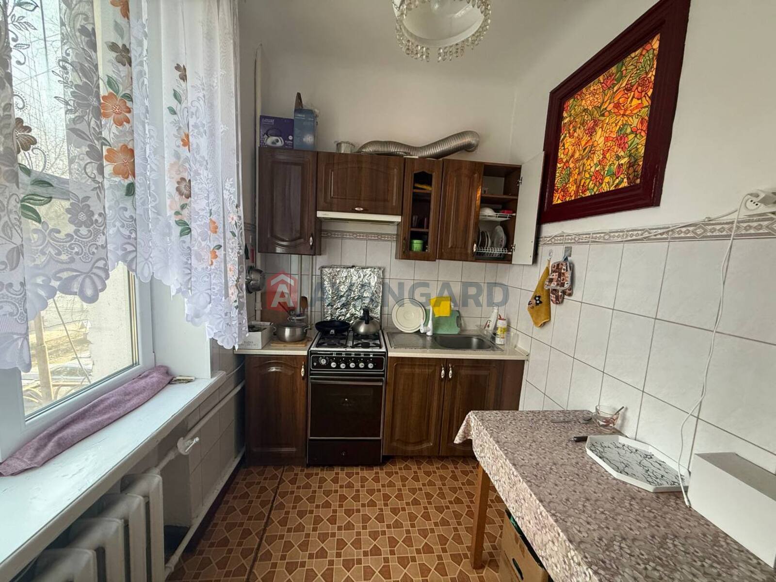 2 ��. ��������, 52/30/8 ��. �., 3/3 ������ ���� 6