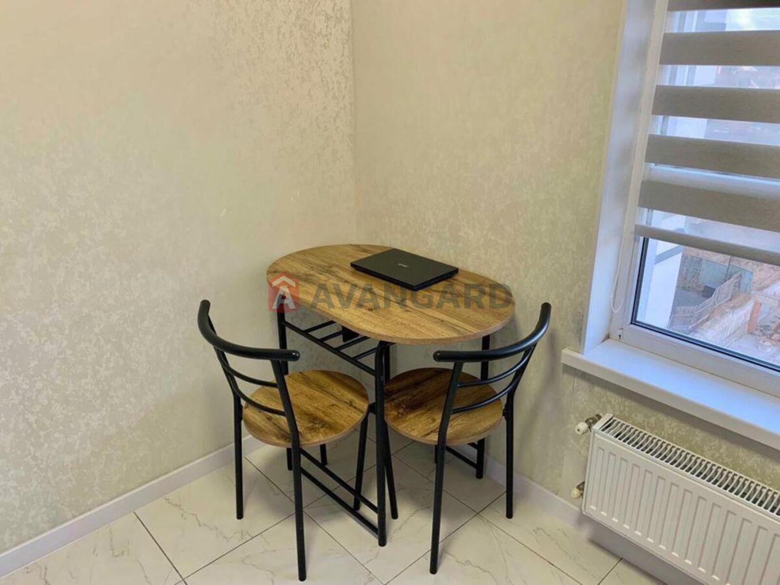 1 ��. ��������, 24/-/7 ��. �., 5/10 ������ ���� 4