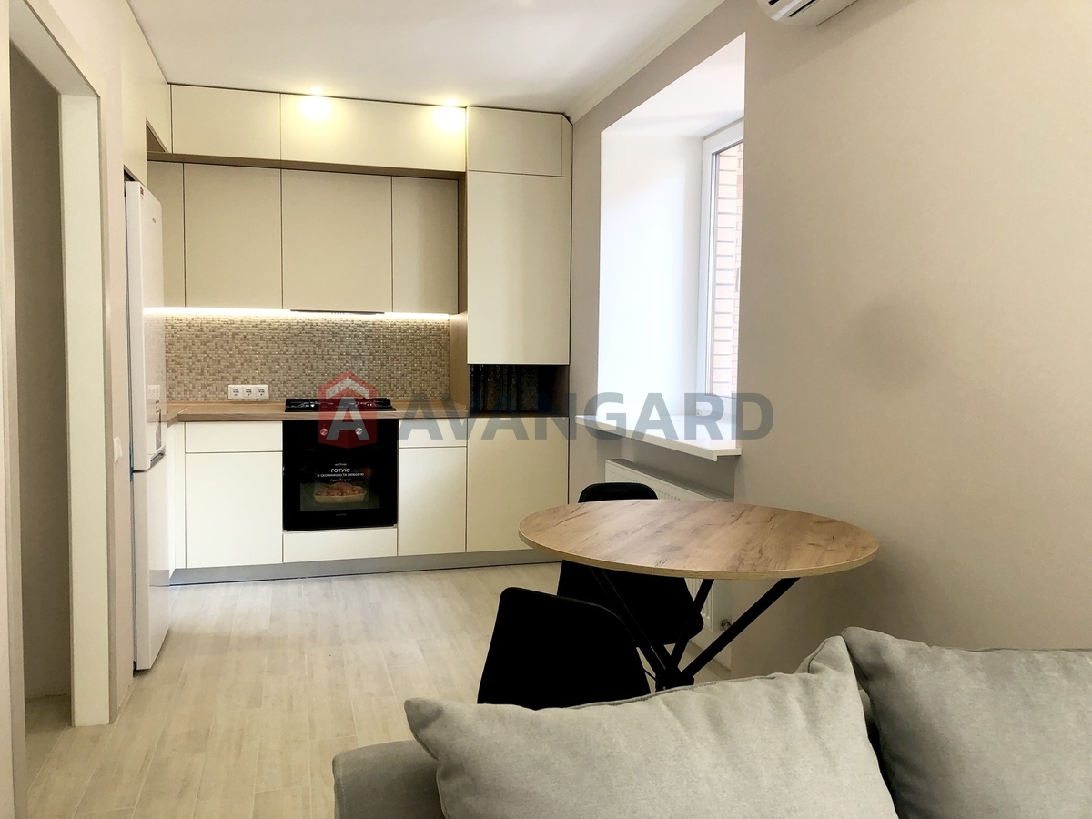 1 ��. ��������, 45/23/11 ��. �., 4/12 ������ ���� 1