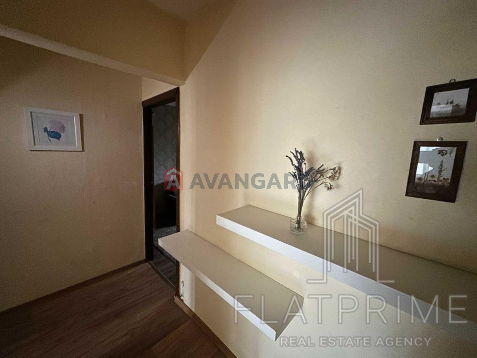 2 ��. ��������, 55/34/6 ��. �., 4/9 ������ ���� 9