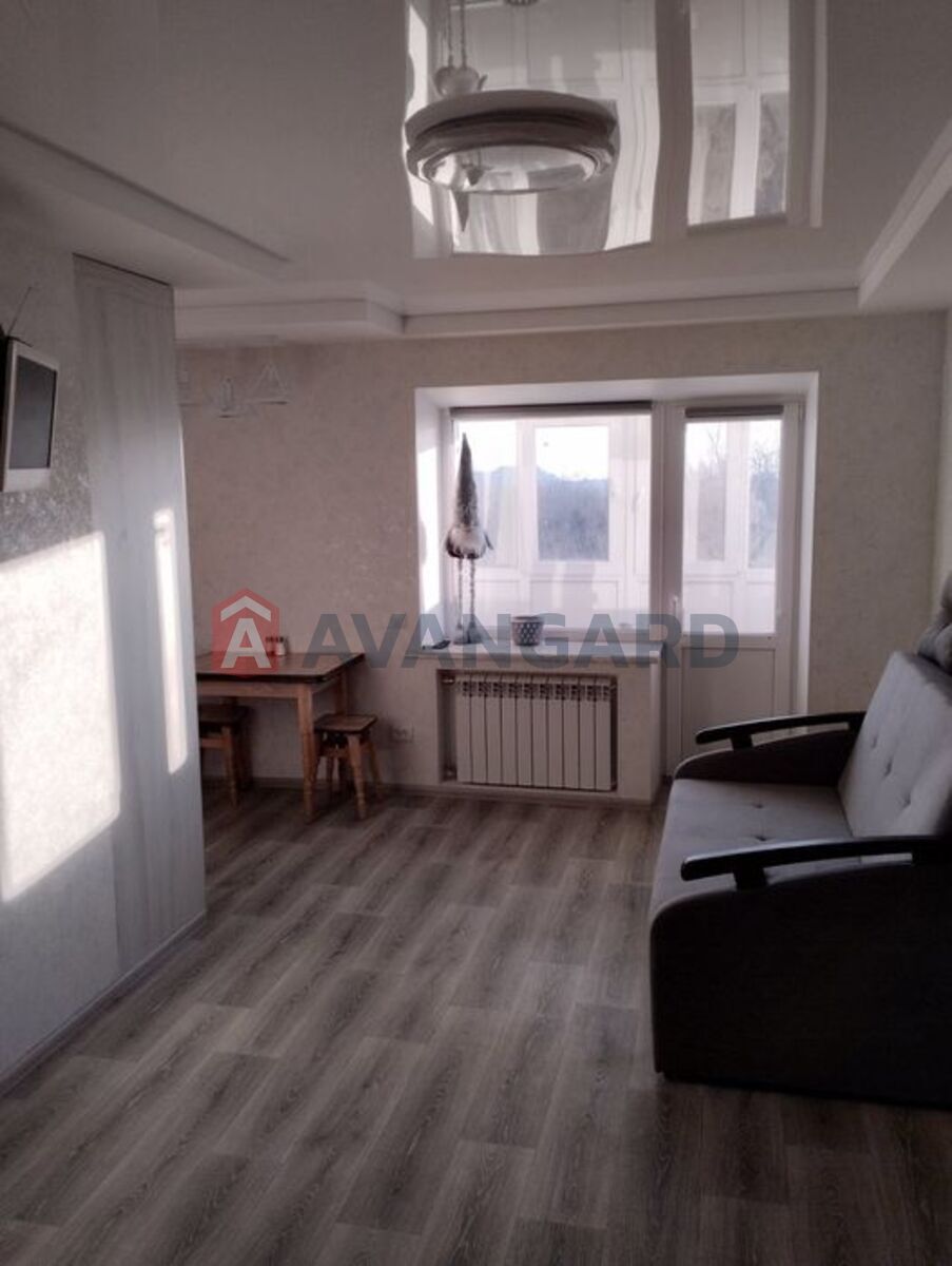 2 ��. ��������, 54/-/8 ��. �., 3/3 ������ ���� 8