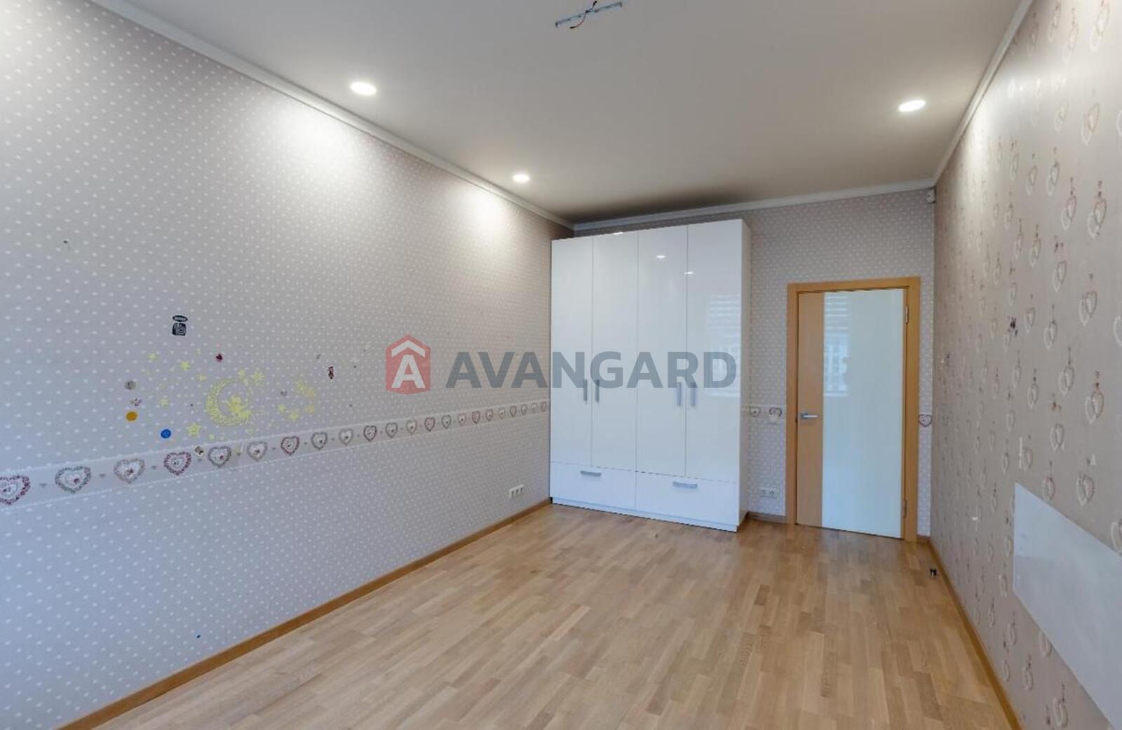 4 кім. квартира, 132/80/18 кв. м., 12/17 поверх фото 28 4 кім. квартира, 132/80/18 кв. м., 12/17 поверх фото 28