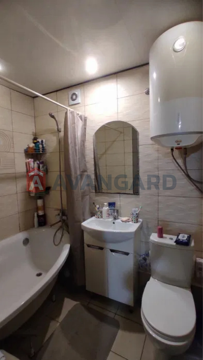 3 ����. ��������, 54/-/18 ��. �., 5/5 ���� ���� 6