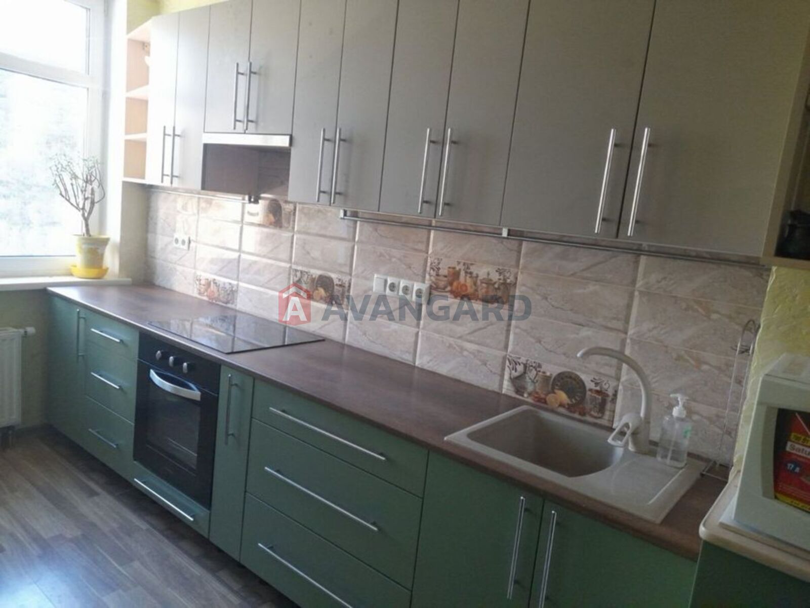 2 ��. ��������, 53/28/11 ��. �., 3/24 ������ ���� 1