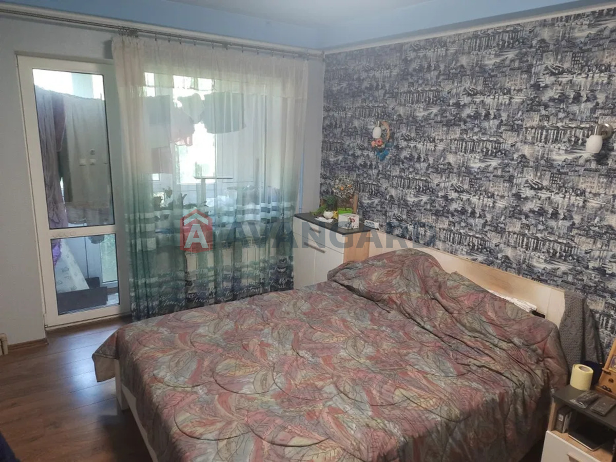 3 ��. ��������, 56/-/6 ��. �., 3/5 ������ ���� 1