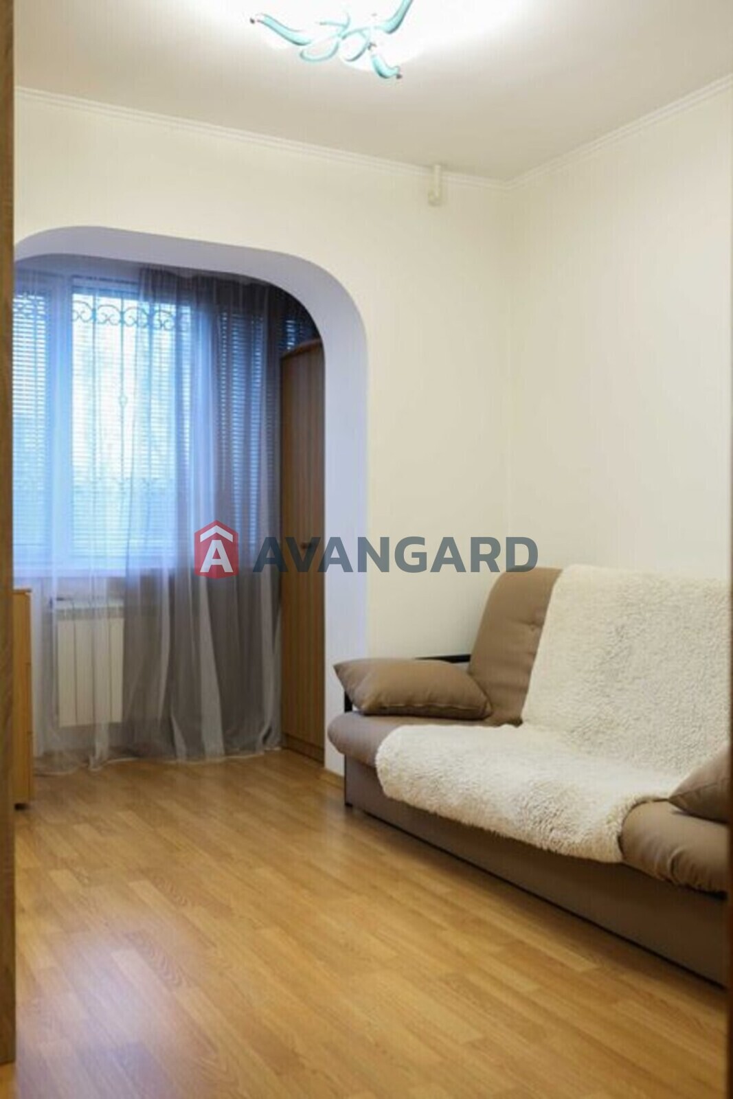 3 ����. ��������, 65/-/12 ��. �., 1/9 ���� ���� 15