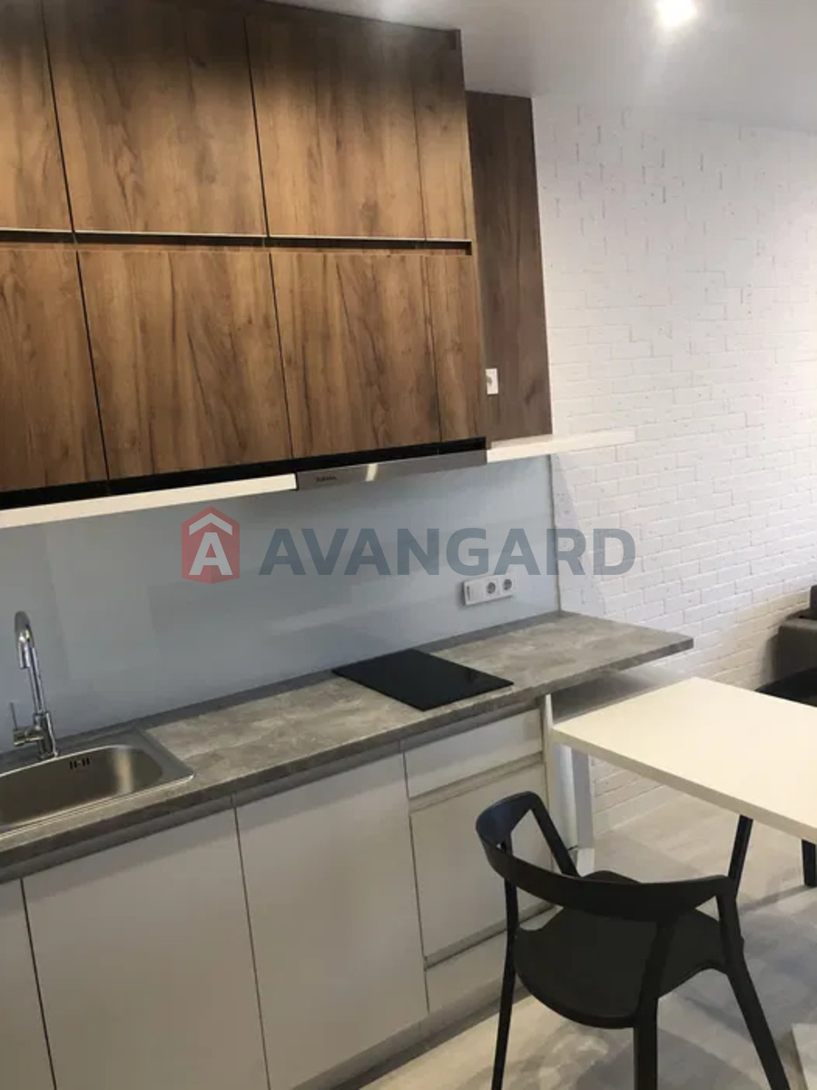 1 ��. ��������, 32/-/5 ��. �., 22/25 ������ ���� 2