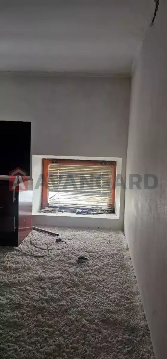 1 ��. ��������, 51/44/7 ��. �., 3/3 ������ ���� 15