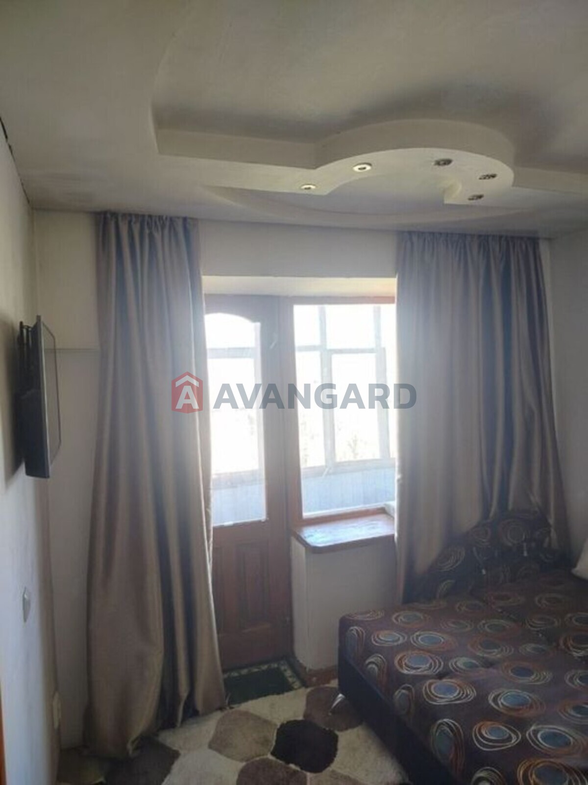 1 ��. ��������, 32/-/6 ��. �., 4/4 ������ ���� 2