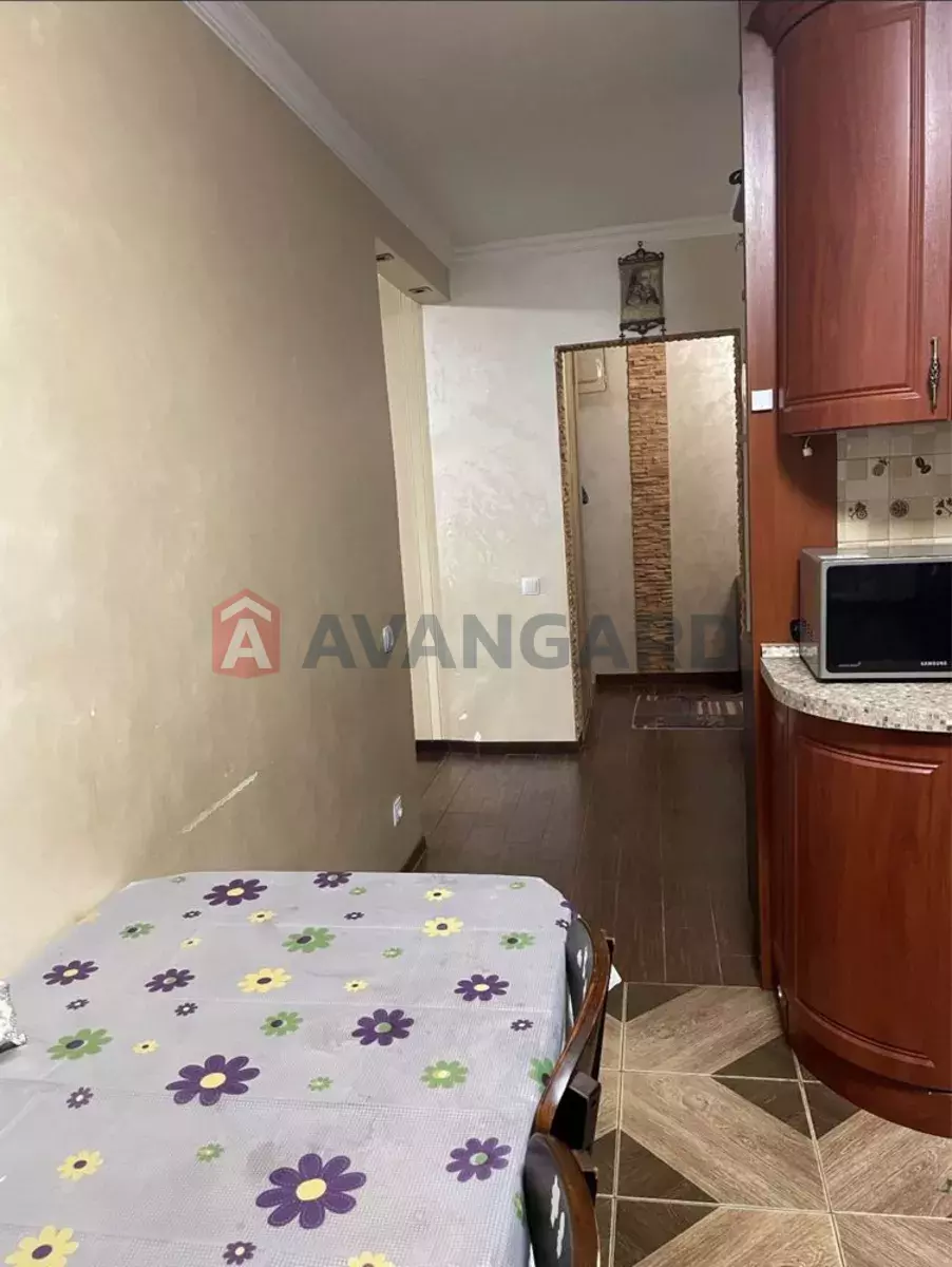 2 ��. ��������, 49/-/12 ��. �., 1/9 ������ ���� 6