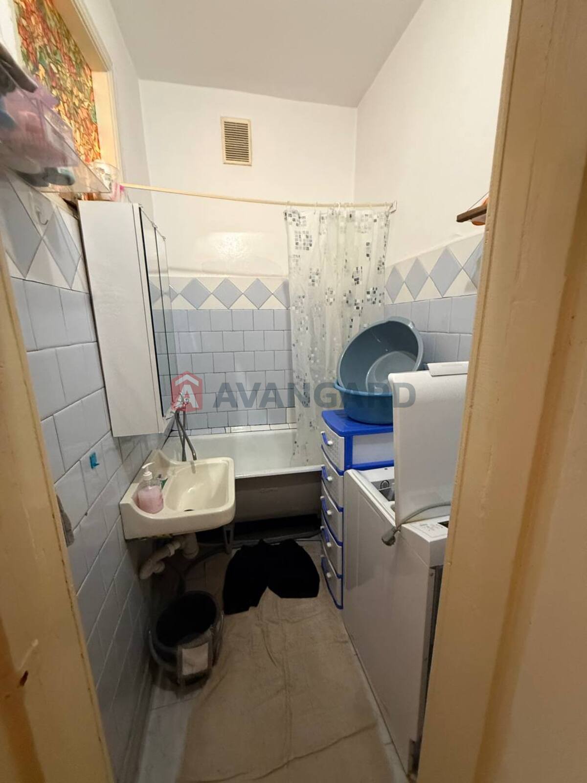 2 ��. ��������, 52/30/8 ��. �., 3/3 ������ ���� 8