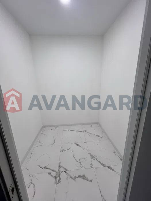 1 ��. ��������, 44,8/16,0/16,6 ��. �., 6/10 ������ ���� 11