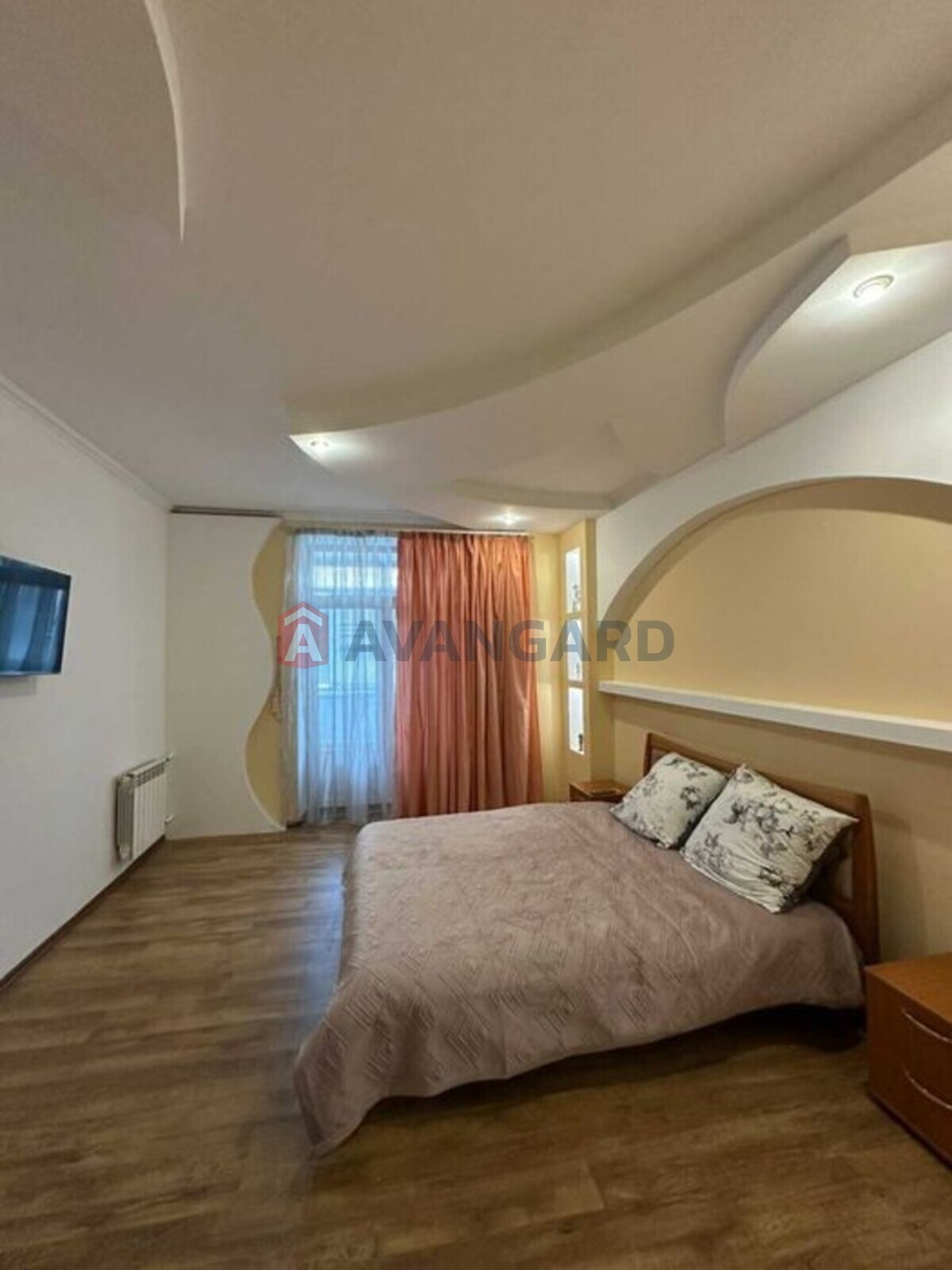 3 ��. ��������, 74/-/25 ��. �., 4/5 ������ ���� 12